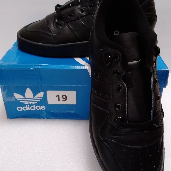 s-l400.jpg Adidas RIVALRY LOW MEN  SHOES SIZE-9
